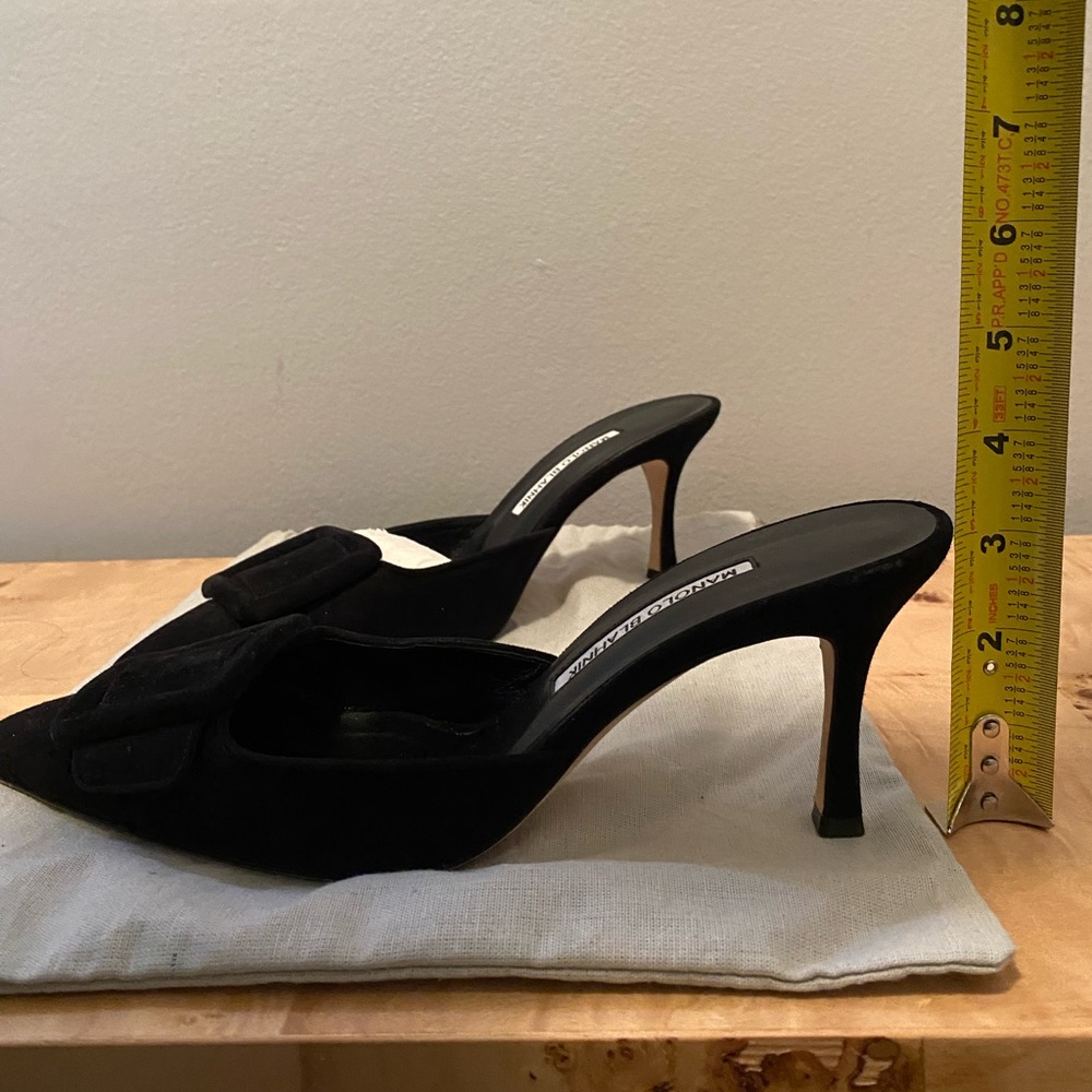Manolo Blahnik Black Suede Pointed-Toe Buckle Mules - Picture 4 of 9